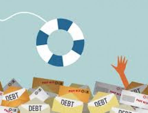 ¿Las tarjetas de crédito bancarias y comerciales, son una herramienta de organización  en tus finanzas familiares  o  son un dolor de cabeza?